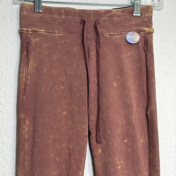 Victoria’s Secret PINK Yoga Women’s XSmall Leggings Brown Acid Wash NWT - Picture 4 of 14